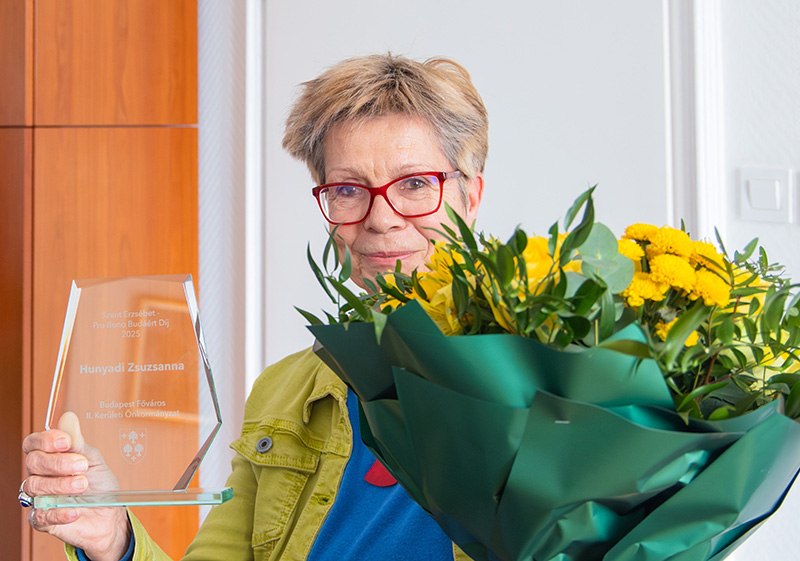 A Szent Erzsébet Pro Bono Budáért Díjat Hunyadi Zsuzsanna nyerte el 2026-ban.